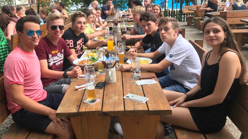 2019-07_biergarten2